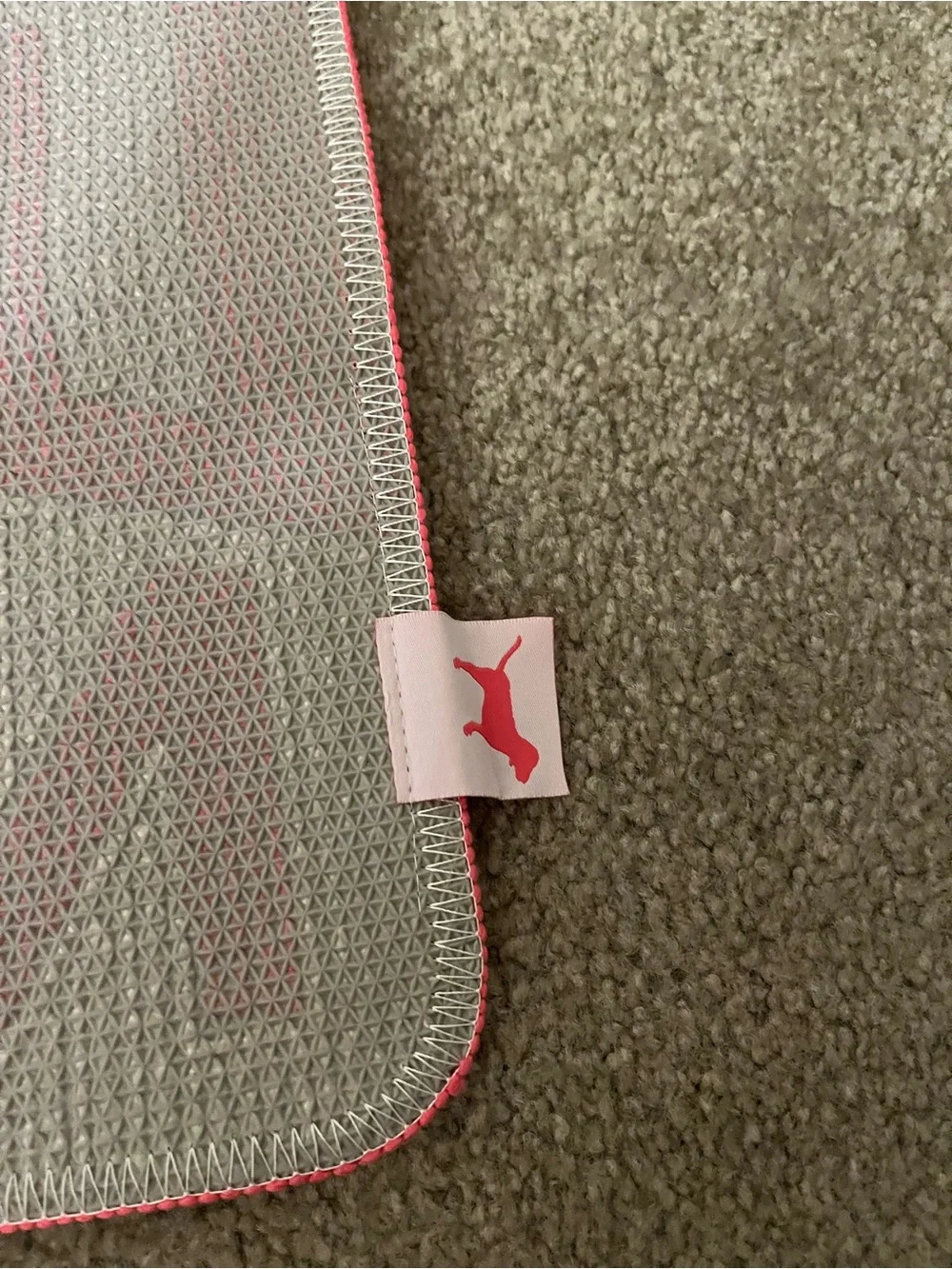 PINK Victoria's Secret Fuchsia and White Tufted Bath Mat